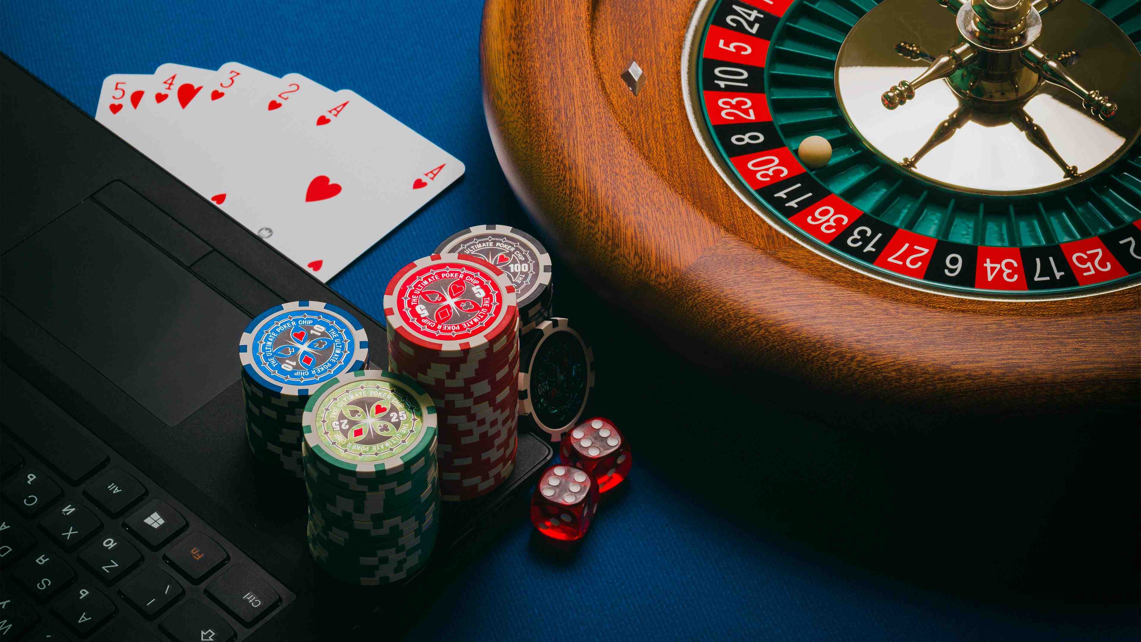 Live casino game with real dealer on okjl login platform